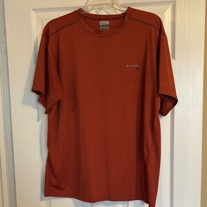 Columbia GRT men’s red short sleeve athletic t-shirt size large